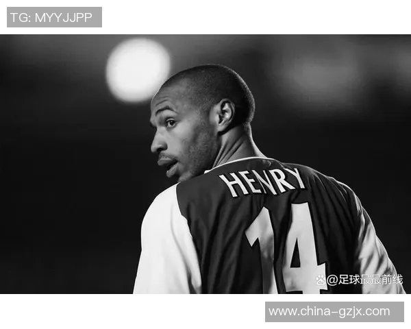 荷兰足球明星盘点：从历史传奇到当代巨星的精彩回顾